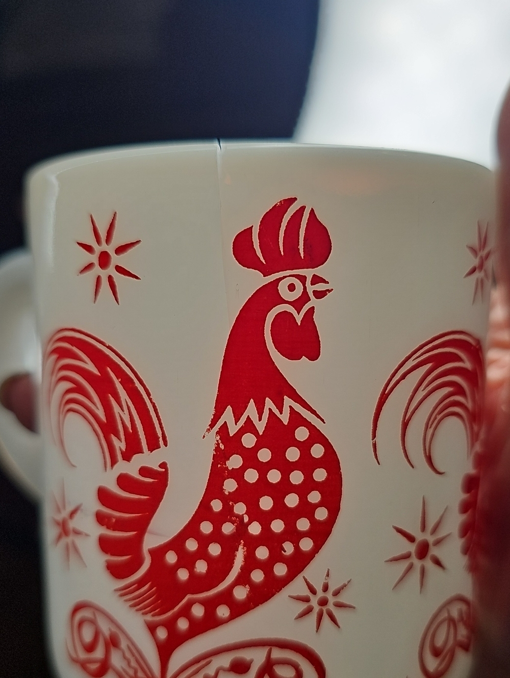 Vintage Hazel Atlas 'Red Rooster" Milk Glass Stackable Mugs -Set of 4 NO BUNDLES - Picture 6 of 6